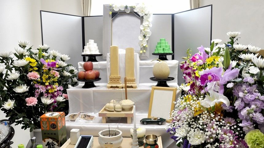 自宅葬の祭壇