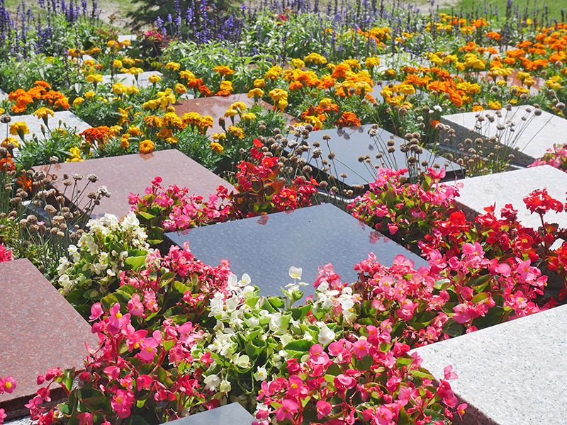 ガーデニング型樹木葬霊園「八ヶ岳フラワージュ」
