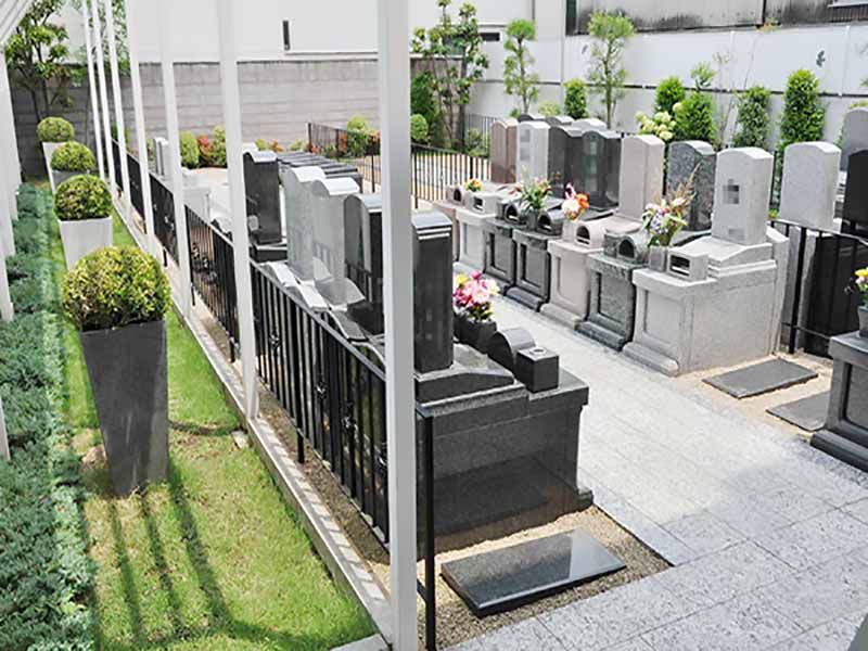 川口元郷聖地 平坦でどなたでも安心してお参りできる墓域