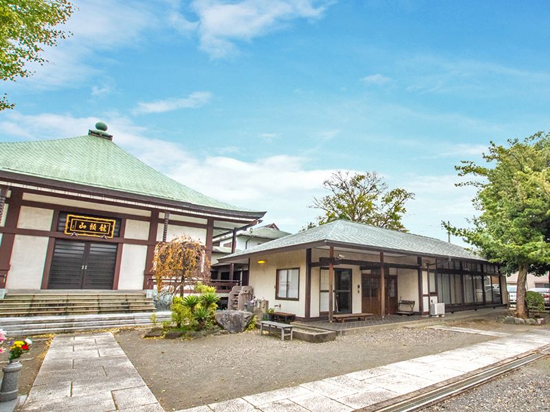 お堂の外観