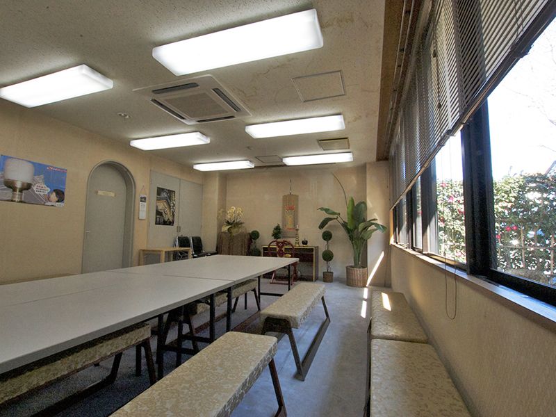 会議室のような室内