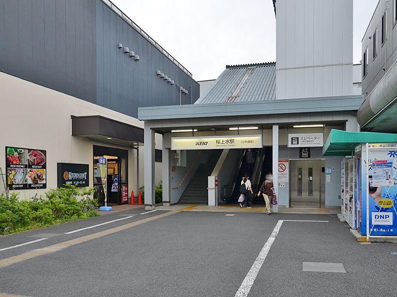 駅前ロータリー