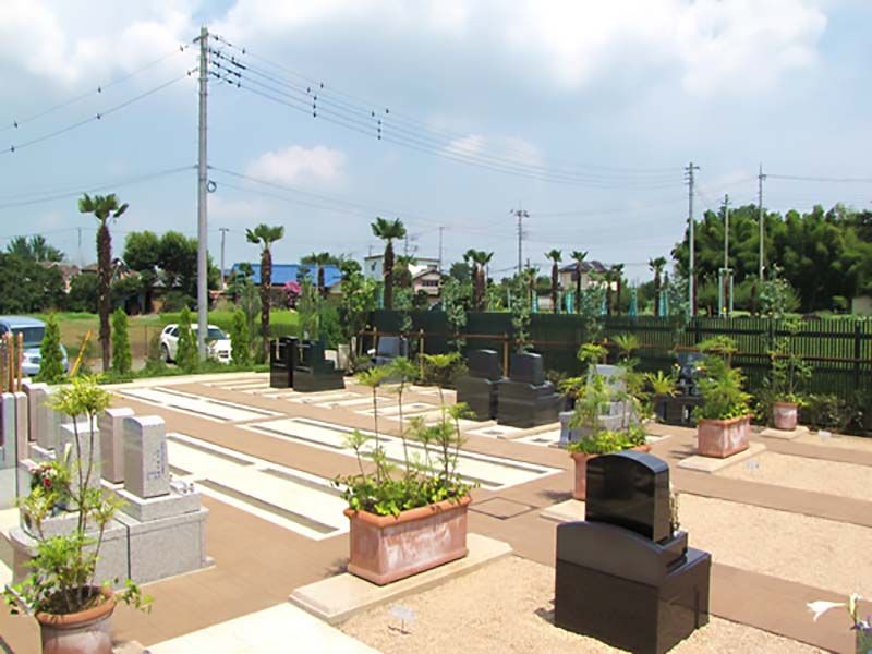 西上尾メモリアルガーデン　平坦な墓地区画