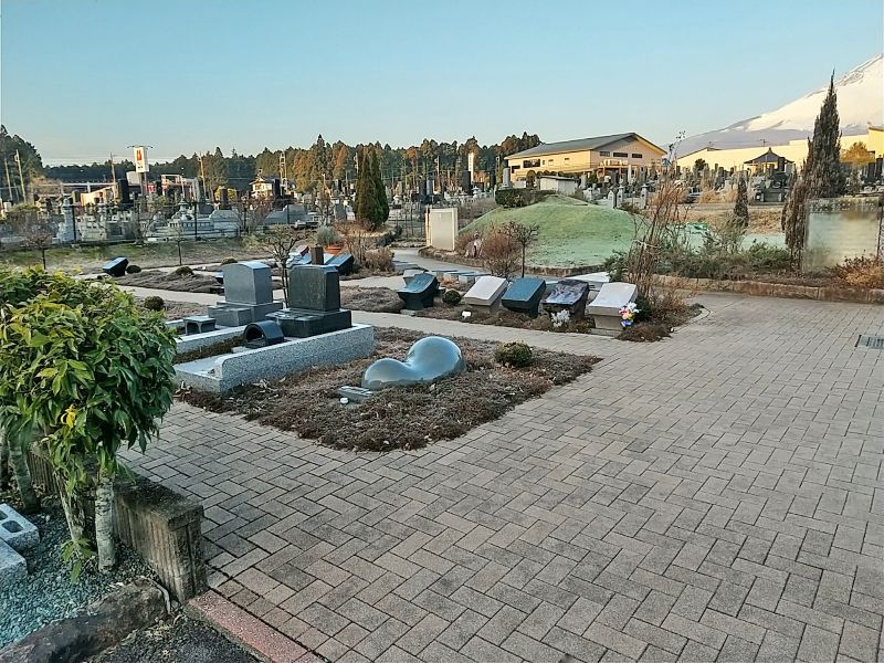 感應寺みくりや霊苑 華陵