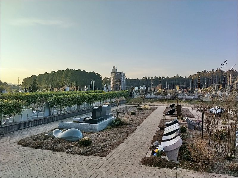 感應寺みくりや霊苑 華陵