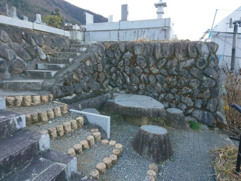 福泉寺永代供養塔「合掌廟」