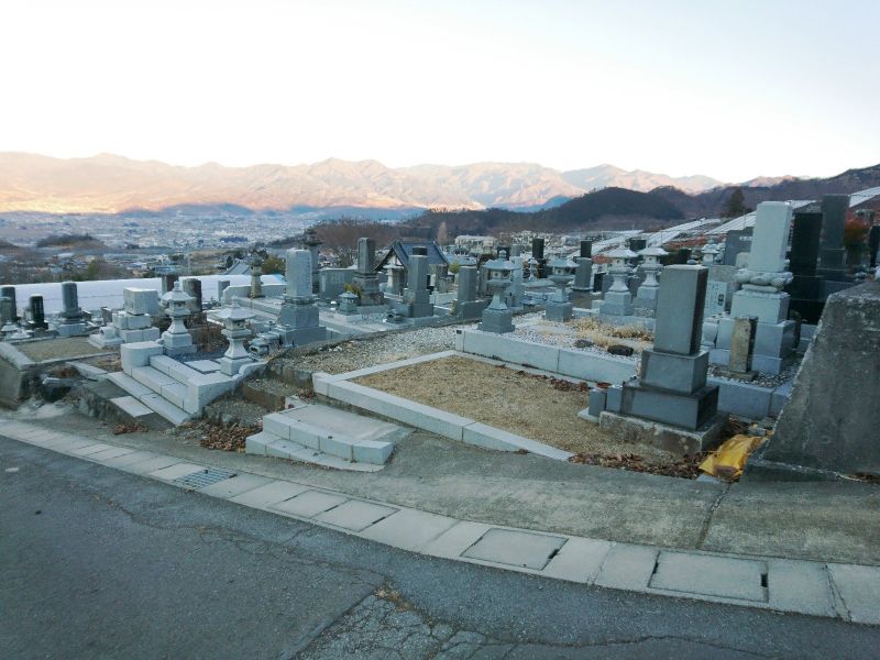 福泉寺永代供養塔「合掌廟」