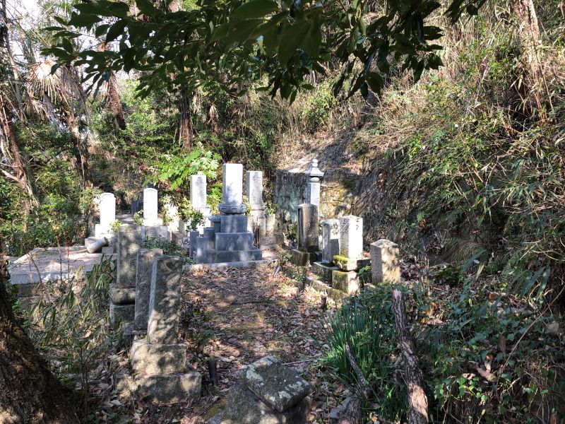 玉野市営 八浜両児山墓地