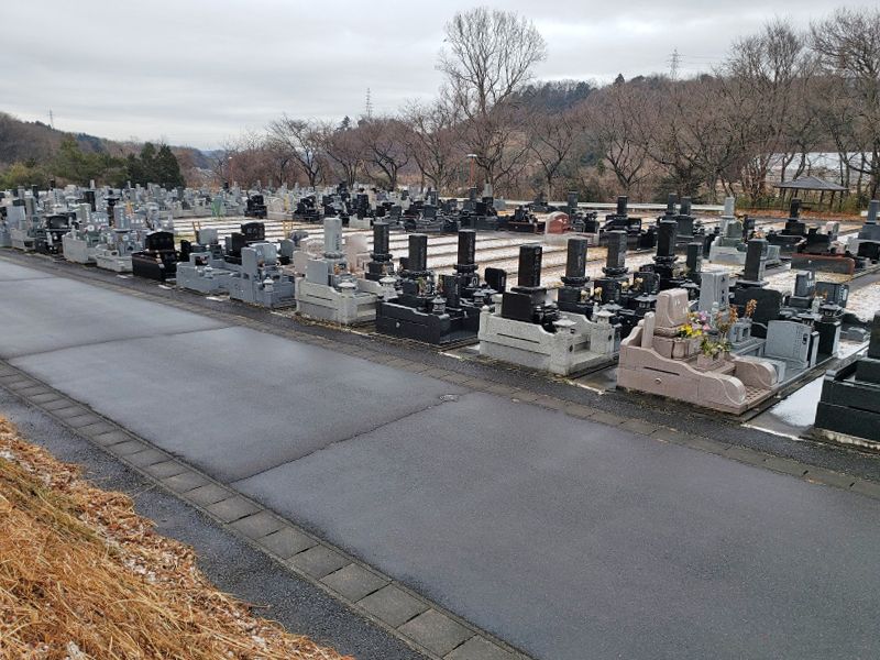 泉田霊園