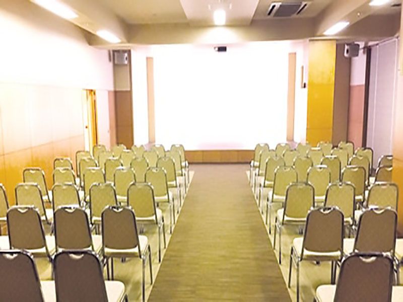 隨泉寺墓苑　ホール