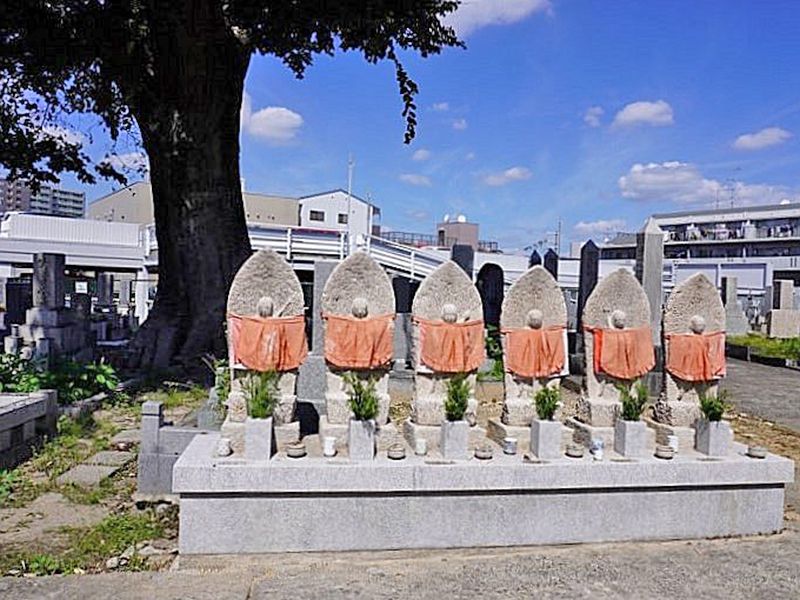 豊中市新免 南轟木二大字共有墓地