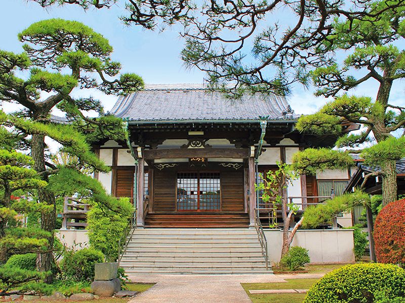 円照寺墓苑