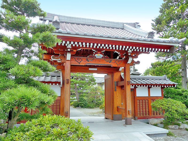 円照寺墓苑