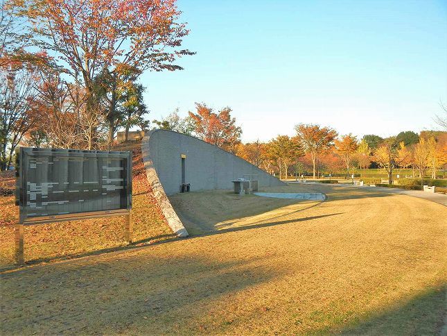さいたま市営霊園 思い出の里　夕日が美しい合葬式墓地