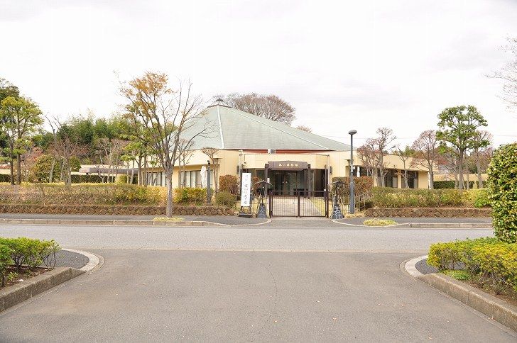 さいたま市営霊園 思い出の里　管理事務所全景