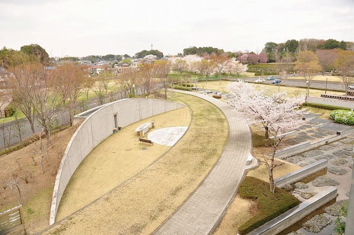 さいたま市営霊園 思い出の里　広大な園内一角