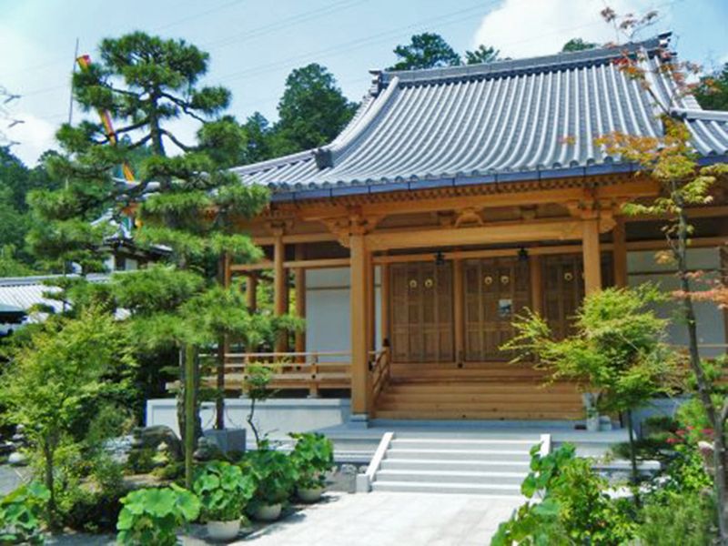 西應寺墓苑