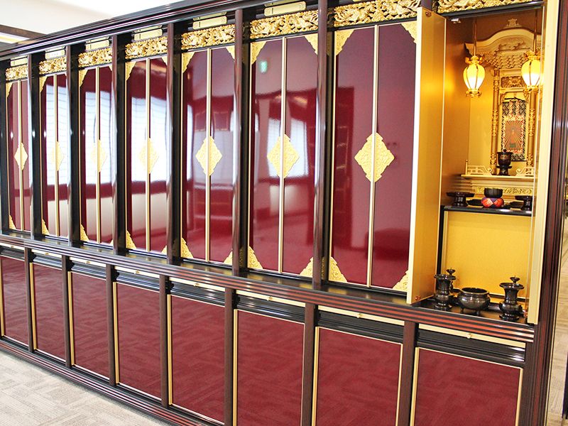 ゆったりとしたスペースの納骨堂もございます