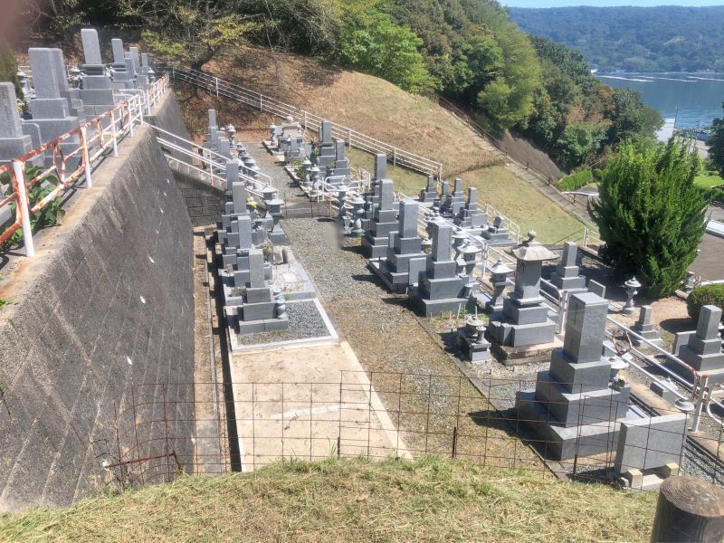 江田島市営 飛渡瀬墓地公園