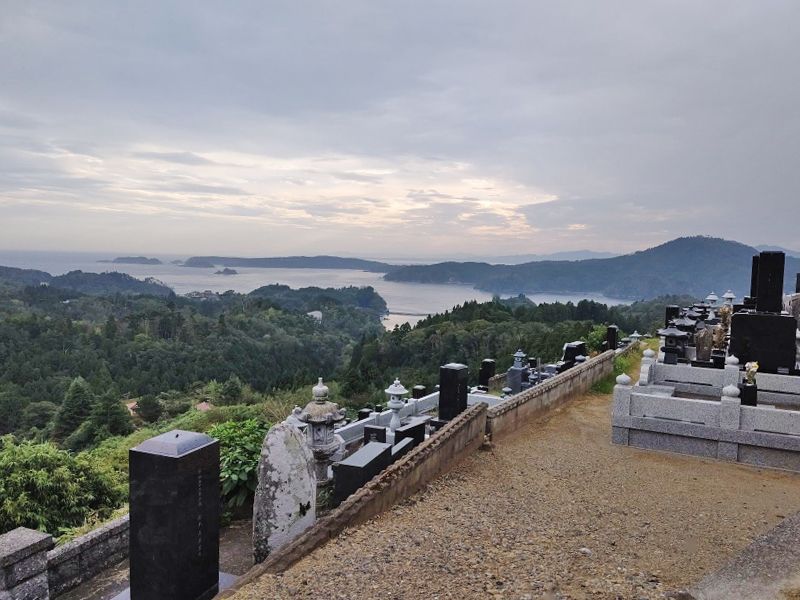 向ケ森共蔡墓地