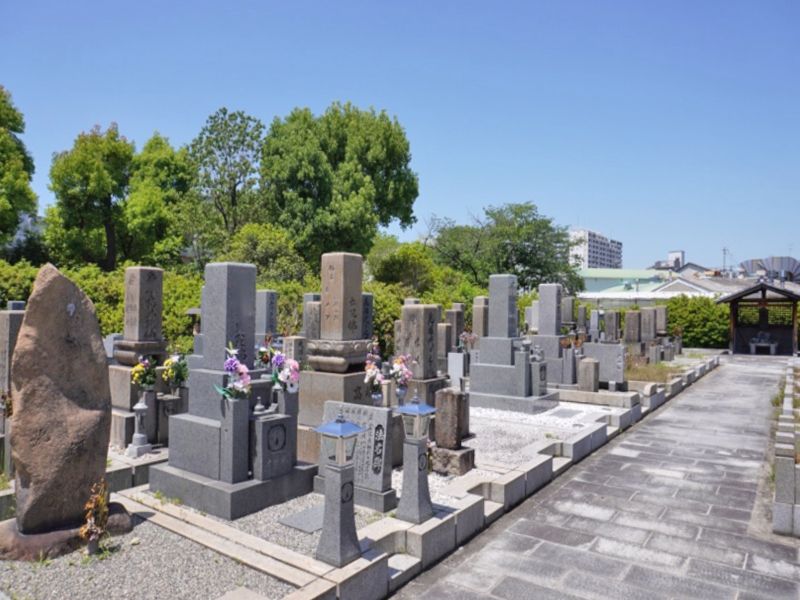 吹田市光明町墓地