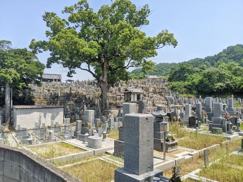 神立共同墓地