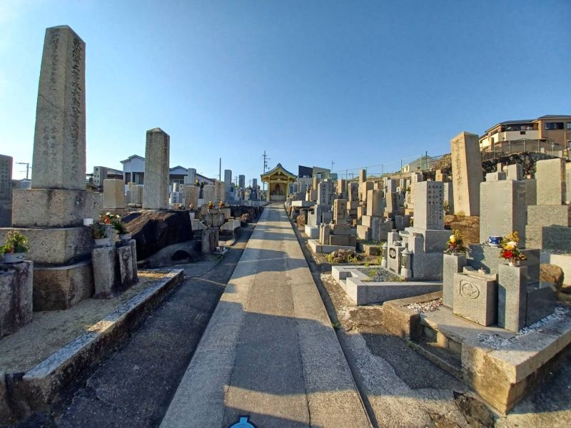 上六桜井共同墓地