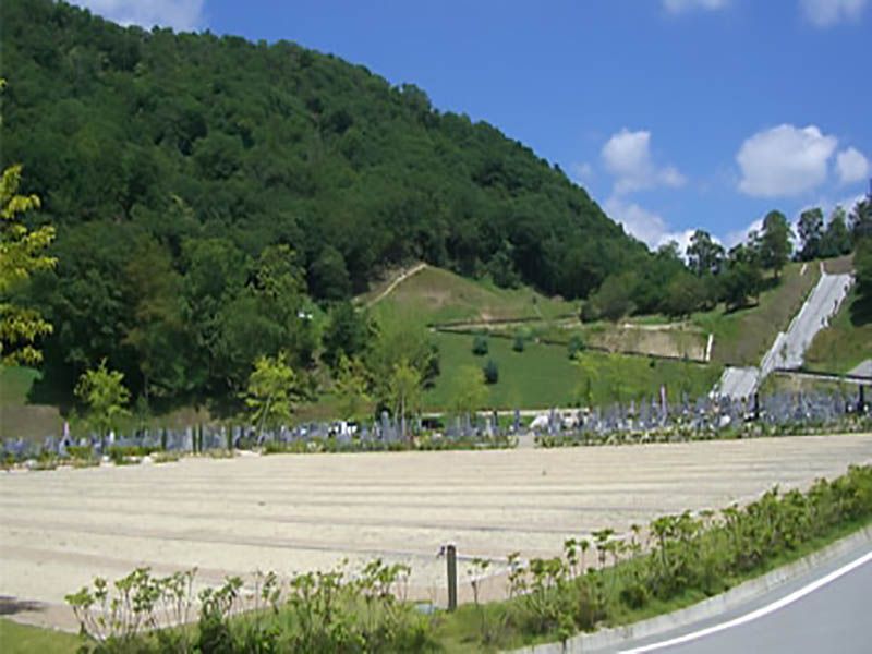 宝塚市立 宝塚すみれ墓苑