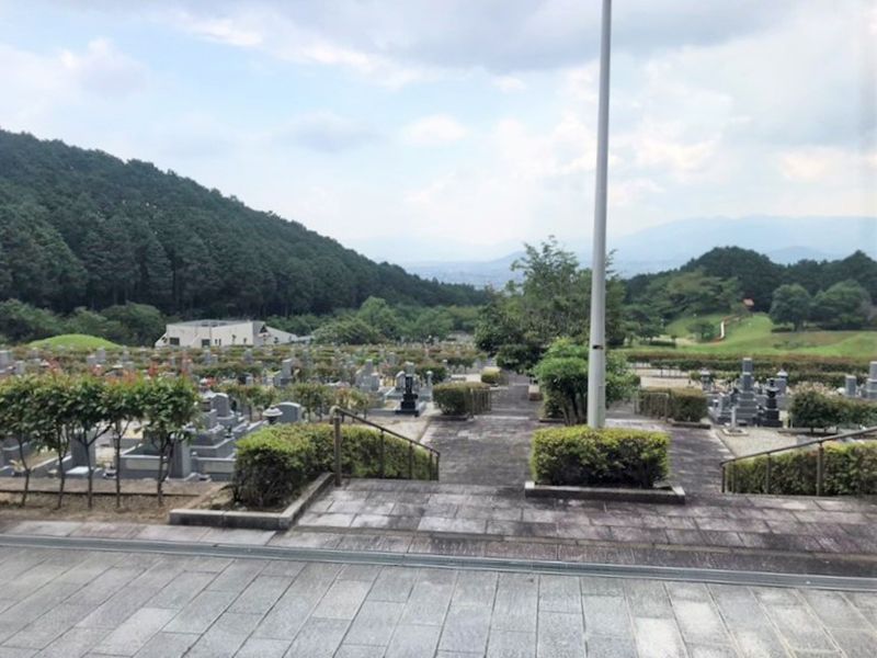 葛城市霊苑