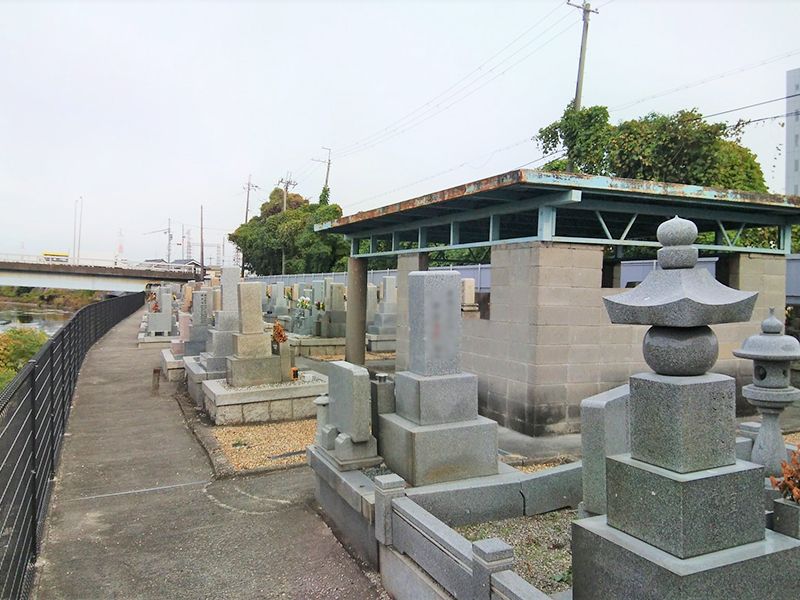 鳥飼八町墓地