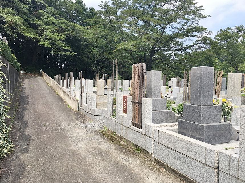 東京秋田霊園10