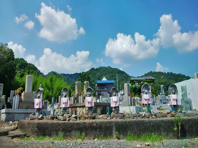 新稲墓地