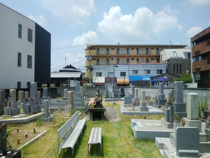 井口堂墓地