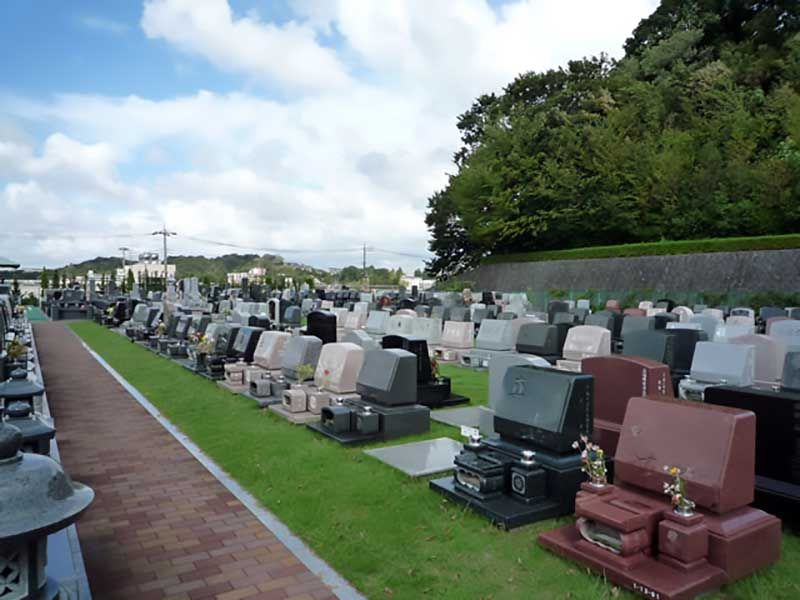 緑山メモリアルパーク　緑豊かな墓域