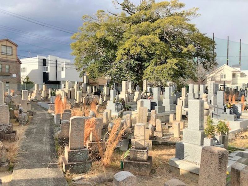 愛宕山墓地