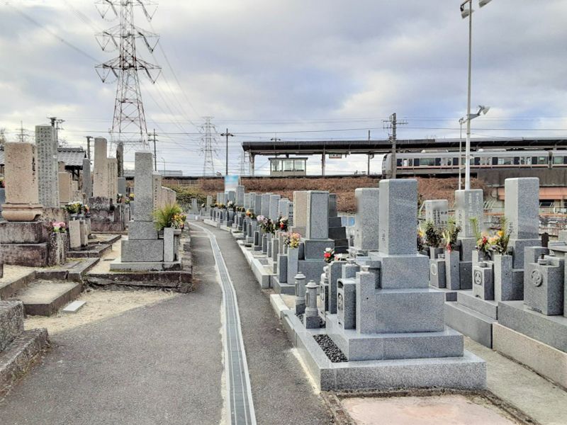 藤阪区墓地