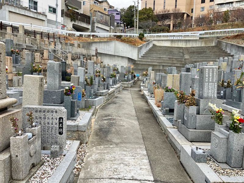 徳井墓地