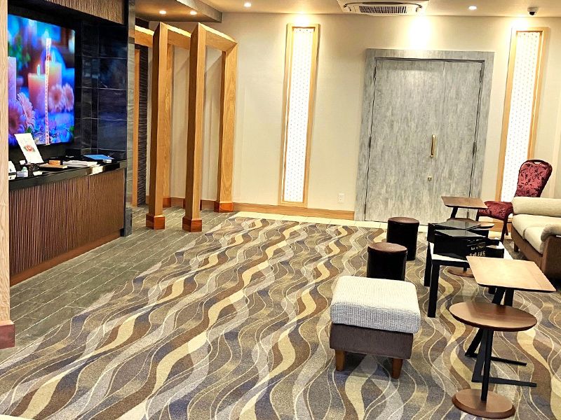 エントランス（バリアフリーで冷暖房完備の快適空間）