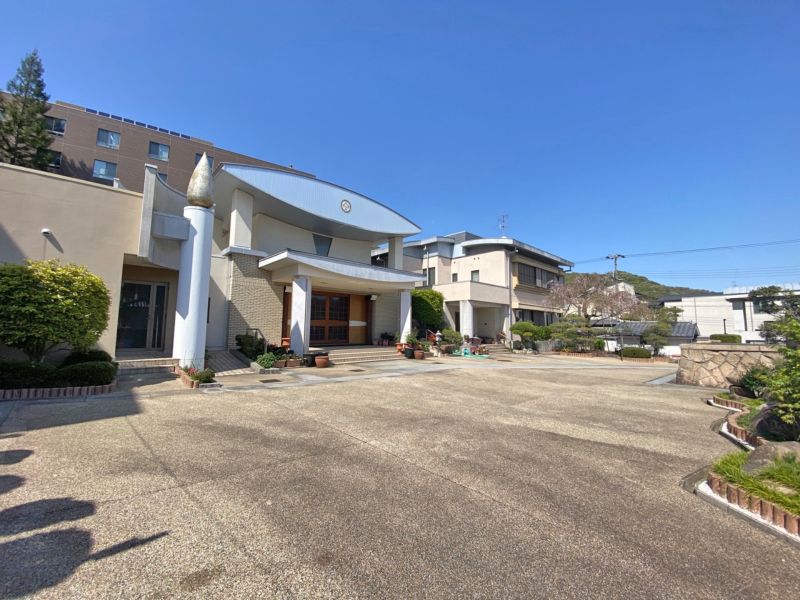 阪急岡本　光明寺墓地