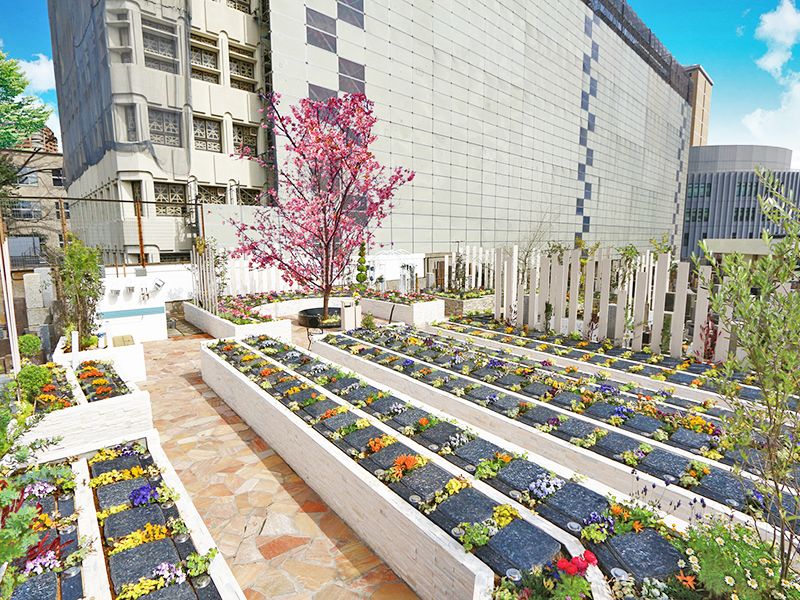 新宿区 樹木葬「瑠璃の光」