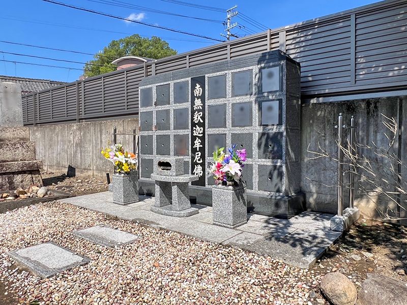 本覚寺 のうこつぼ