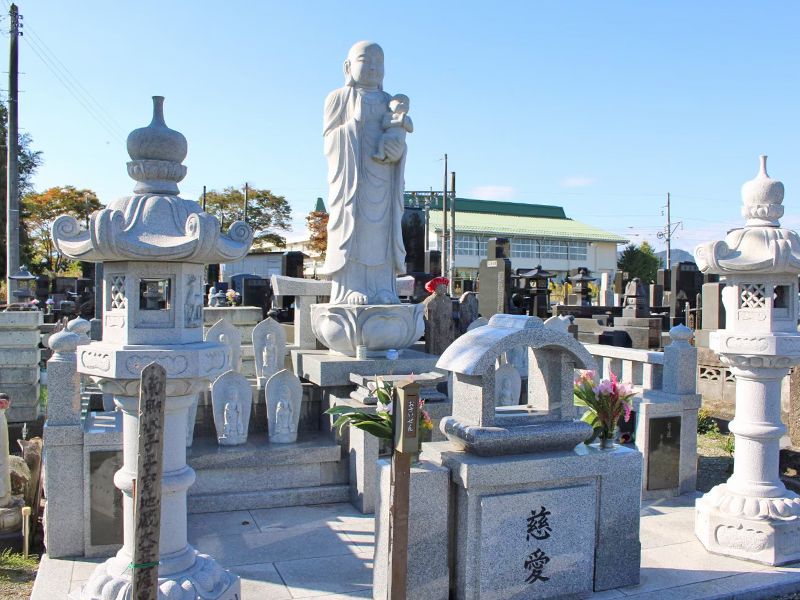 徳成寺墓地