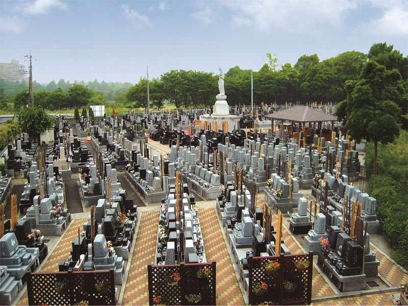 浦和東霊園 区画整理された墓域