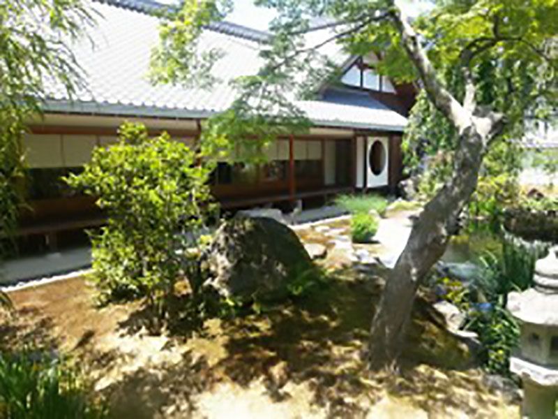 願成寺墓地