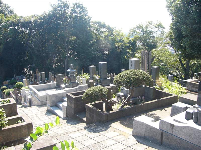 藤沢市営 西富墓地 日当たりのよい墓域