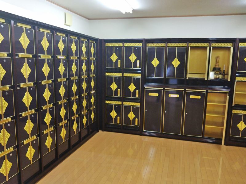 黄金山墓苑