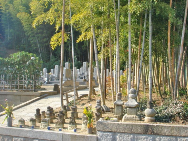 洞雲寺墓苑