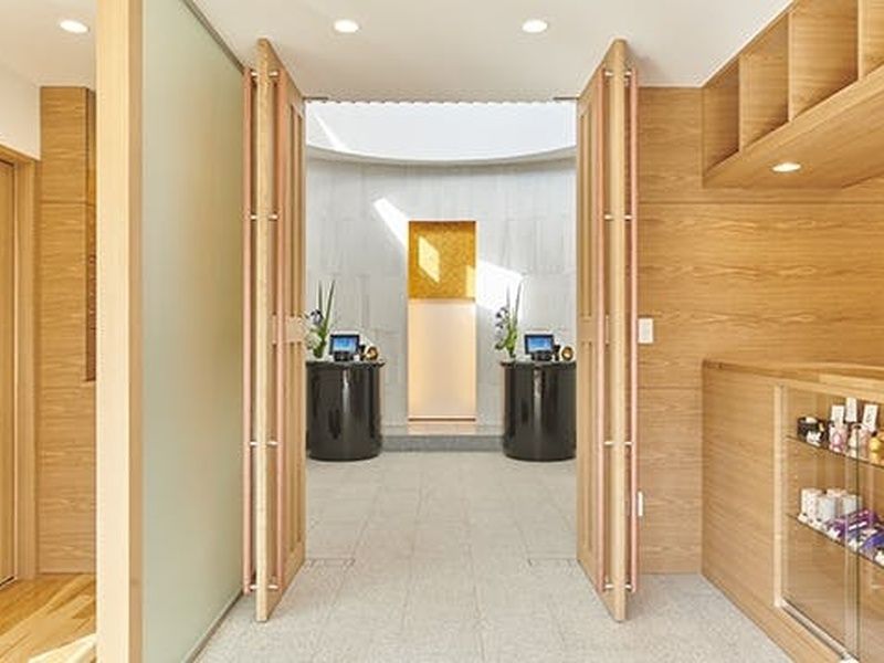 木の香りが漂う屋内