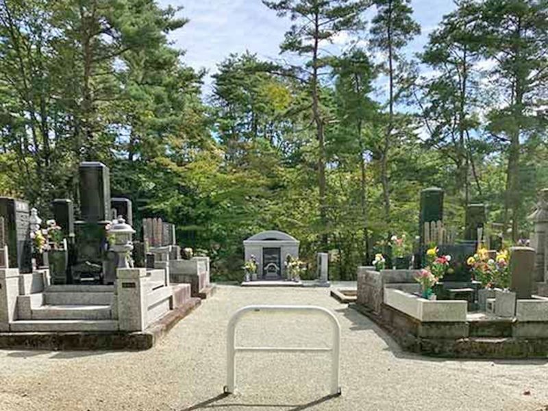 一般墓が建立される園内風景