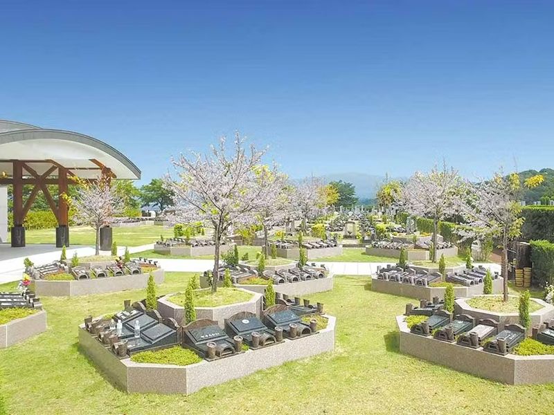 霊園全景